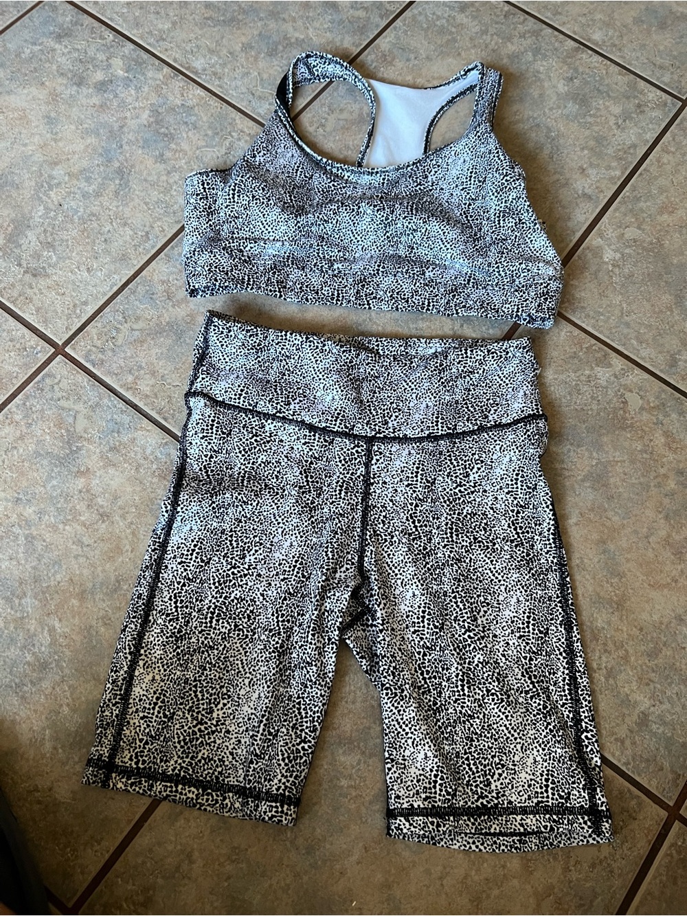 GAP Black & White Leopard Print Active Sports Bra